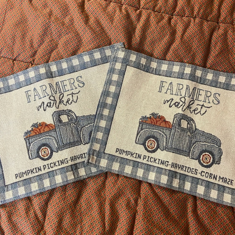 Mainstream International SET OF 4 Farmers Market Pumpkin Truck TAPESTRY PLACEMAT